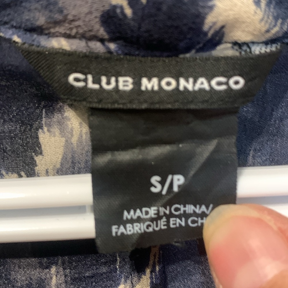 Club Monaco 100% Silk Chiffon Top - Picture 4 of 5